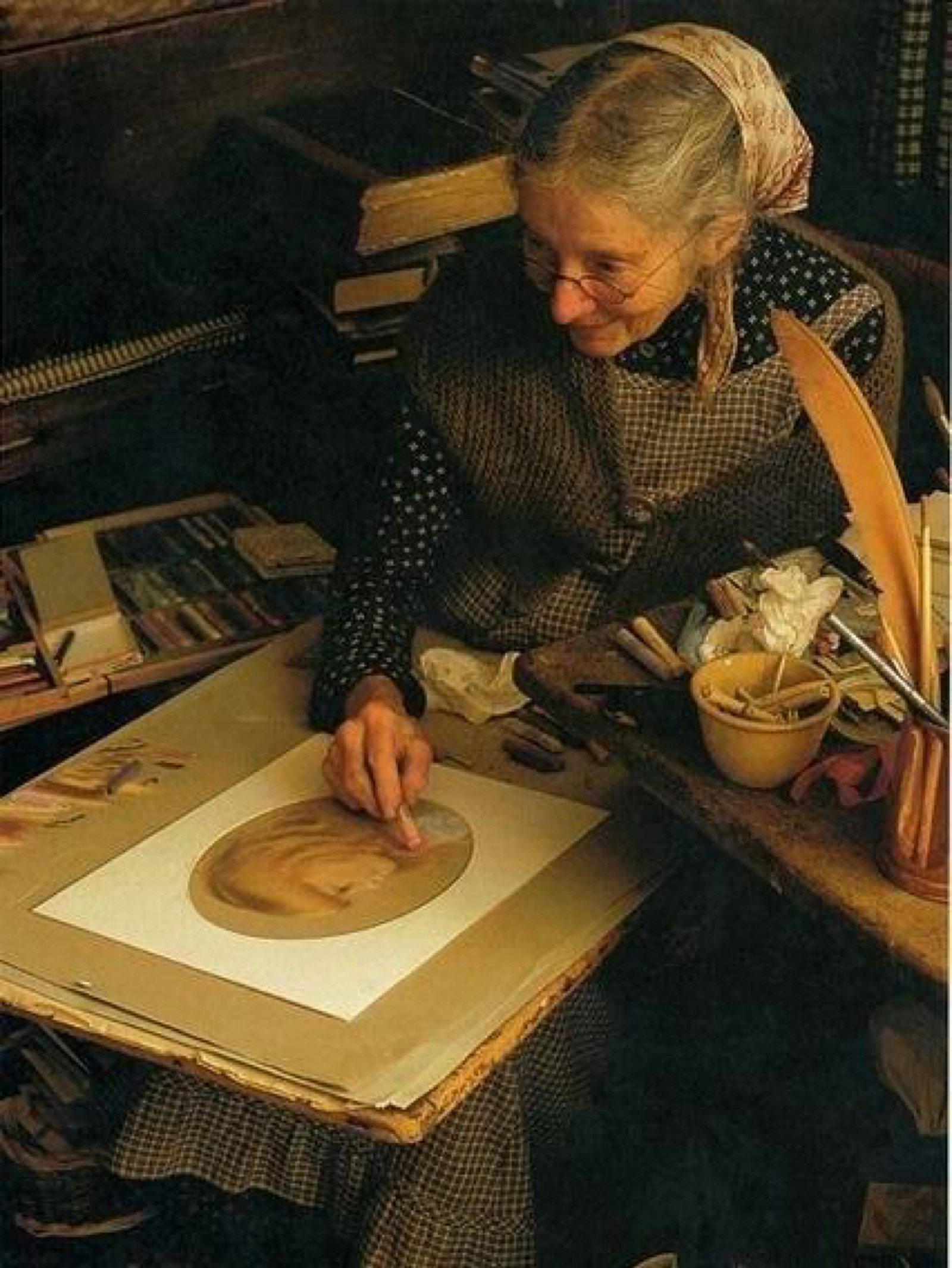 塔莎奶奶一生致力于儿童插画,创作了80余册绘画作品,获得了美国最具