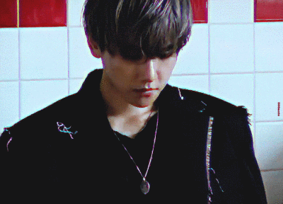 动图边伯贤 天才爱豆 啵啵虎