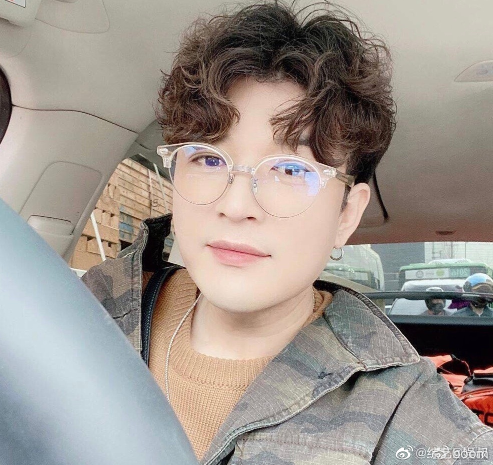 神童瘦了62斤# 韩国偶像组合super junior成员神童,三个月成功减重62