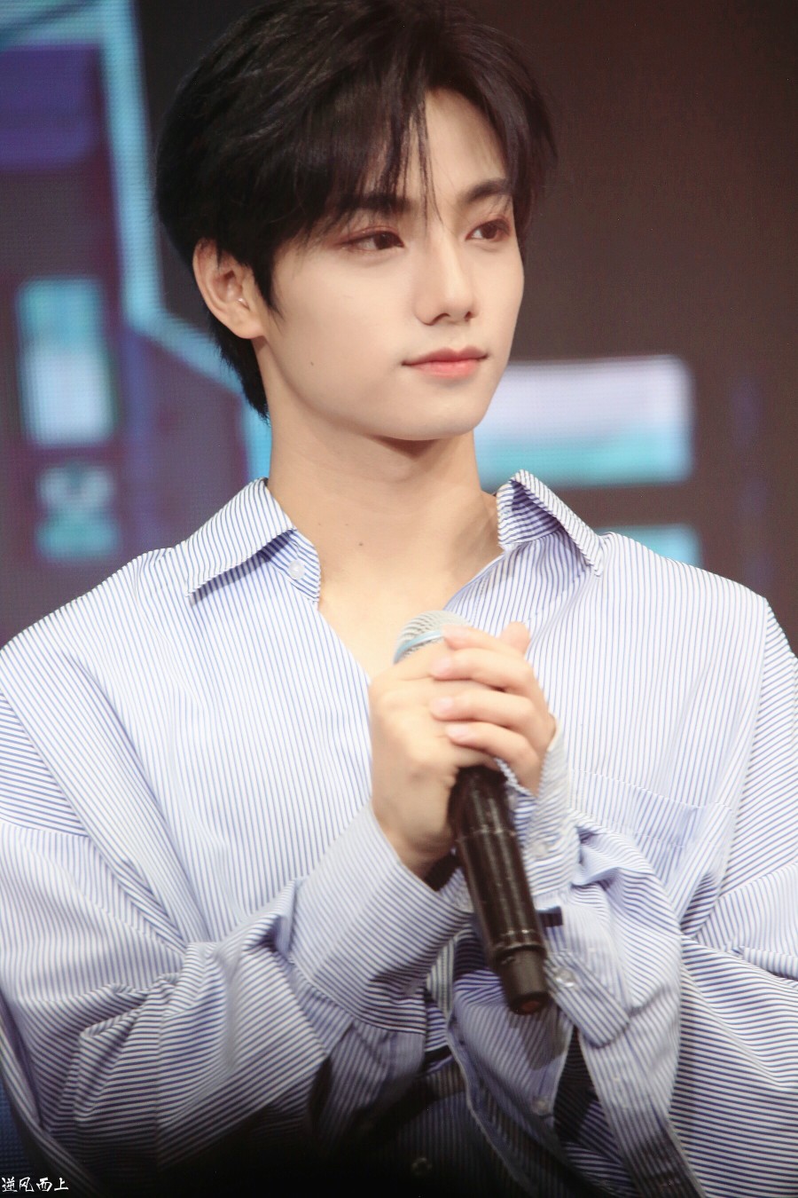 李振宁百变造型