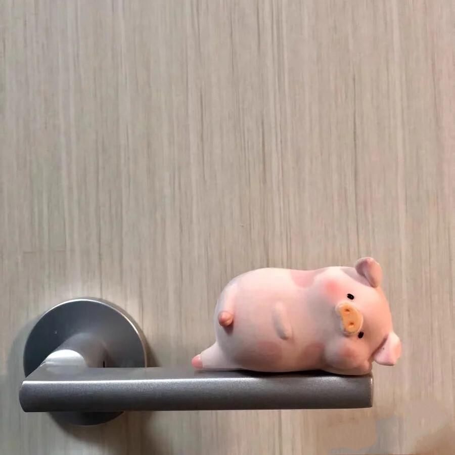 小猪小猪胖嘟嘟吃完睡觉呼噜噜