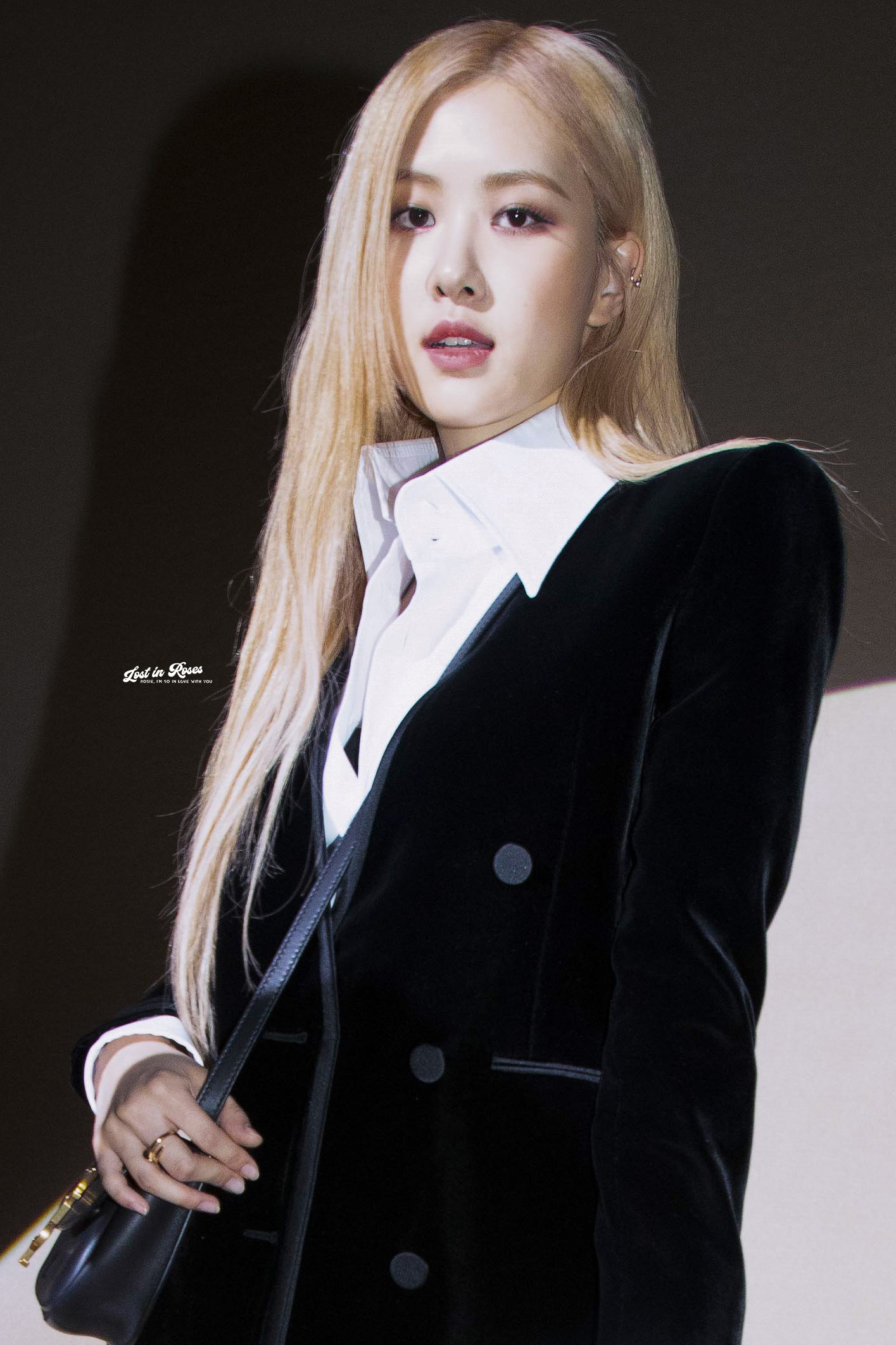 blackpink rosé朴彩英 禁二改二传 图片来源水印 及blackpink粉丝