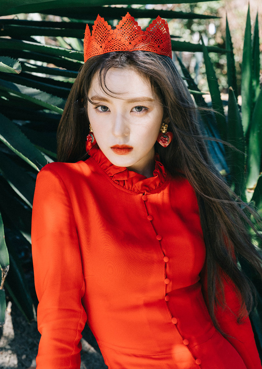 red velvet #irene #peek-a-boo