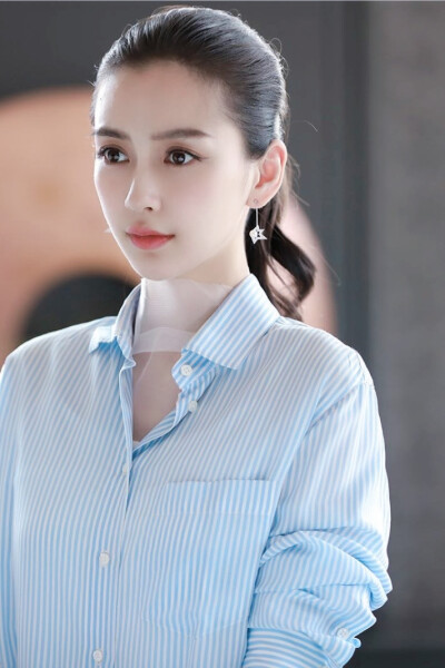 杨颖创业时代三宫格 堆糖,美图壁纸兴趣社区