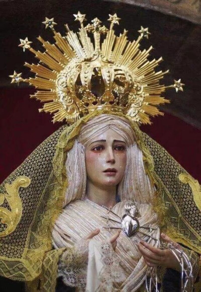 流泪圣母像 /图源网络 侵删