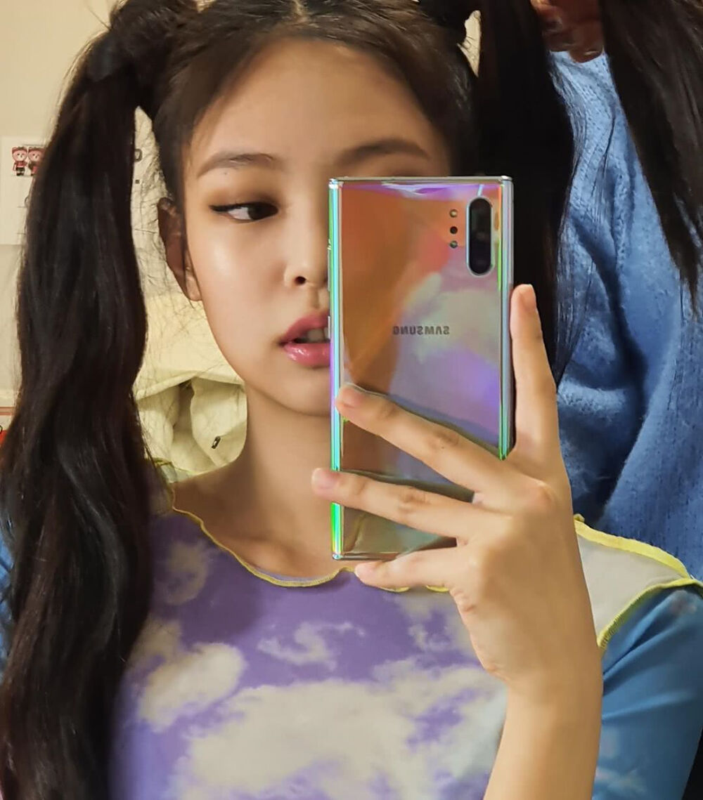 blackpink 粉墨 jennie 金智妮 ins更新
