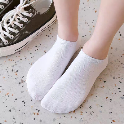 白袜女孩子