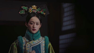 何泓姗 玫嫔