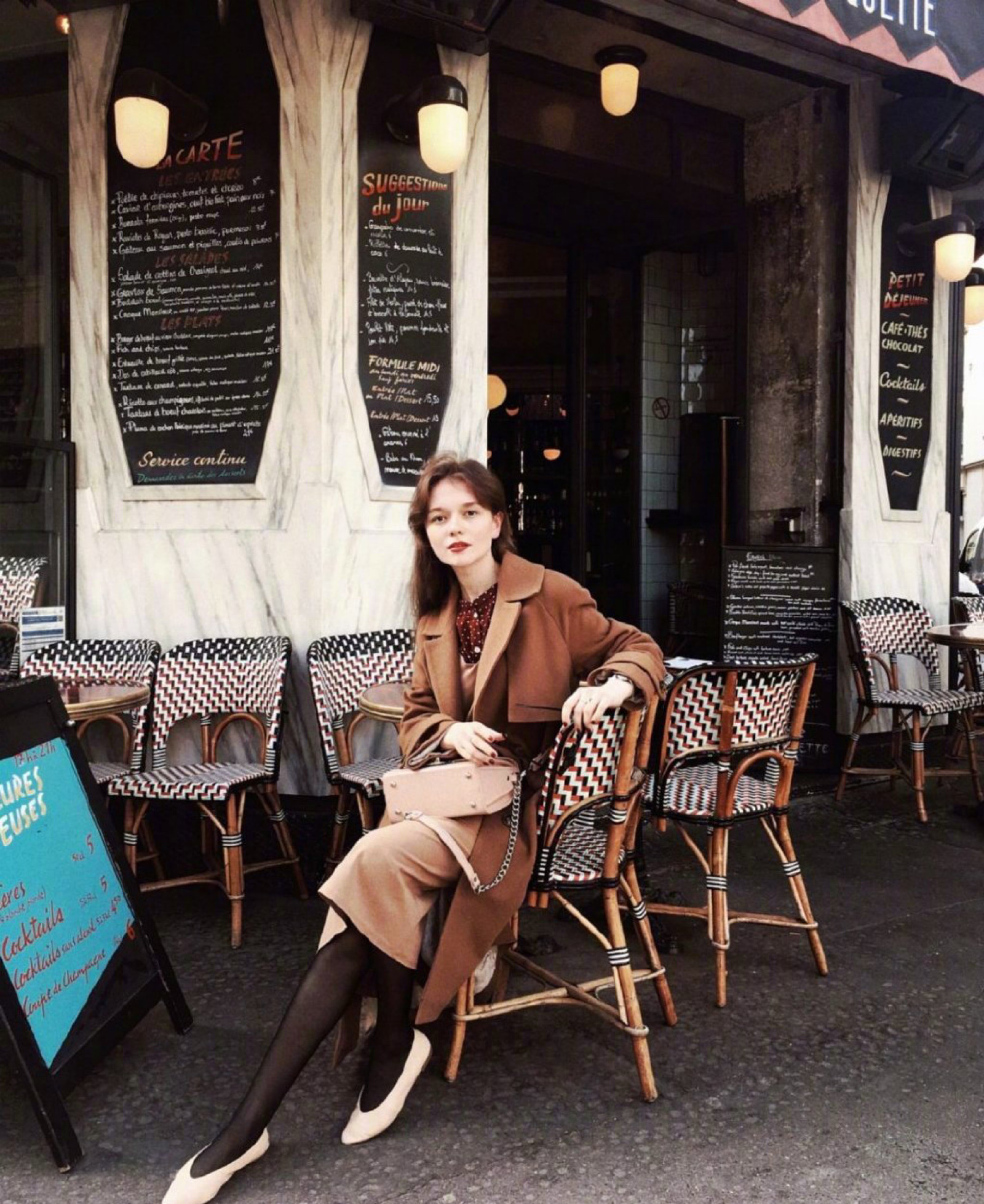 俄罗斯设计师daria primula 像是给予了穿搭灵魂,每一套都充满着韵味