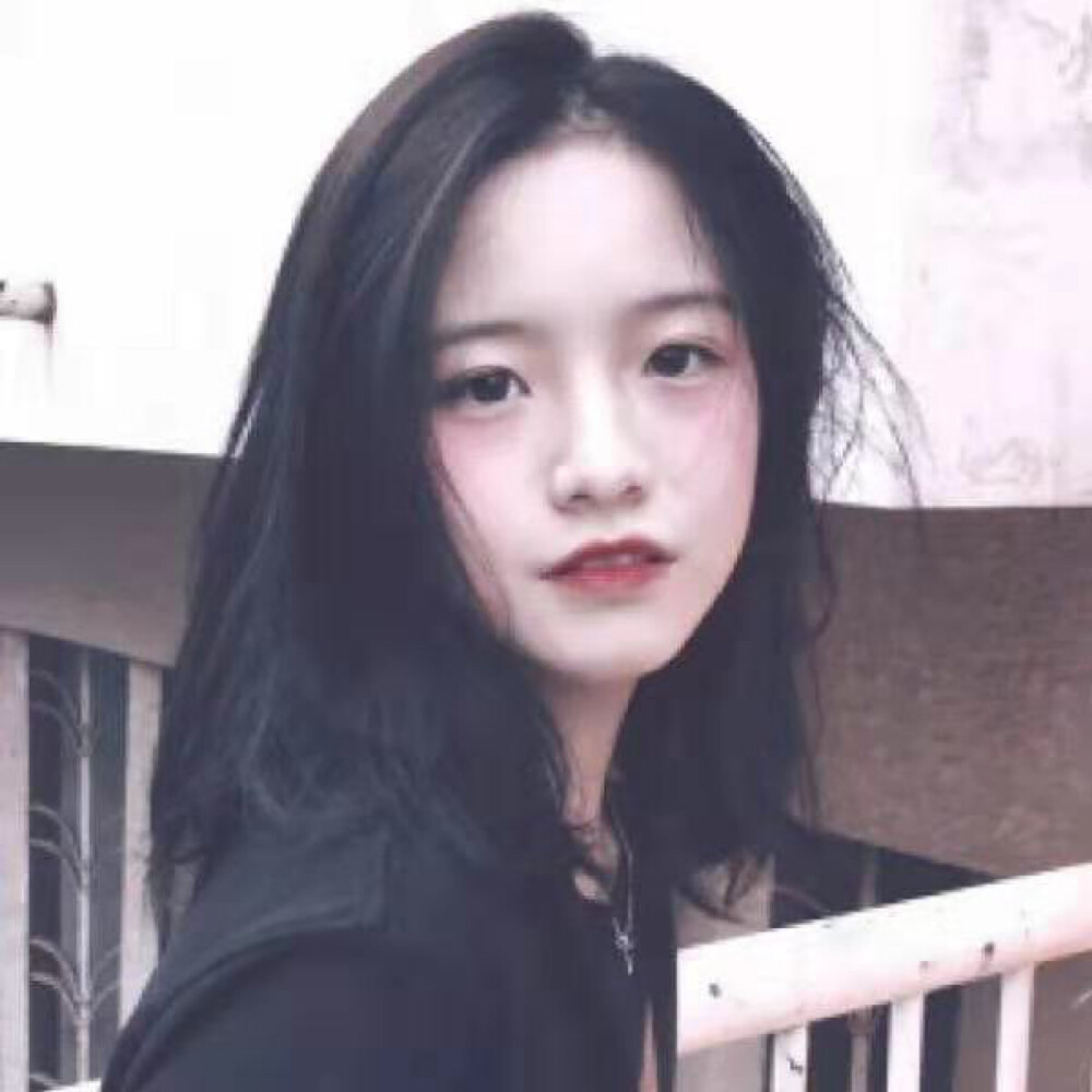 头像程潇/程潇/迪丽热巴/鞠婧祎/李庚希/李露朵/吴宣仪/傅菁/ⅰu李知