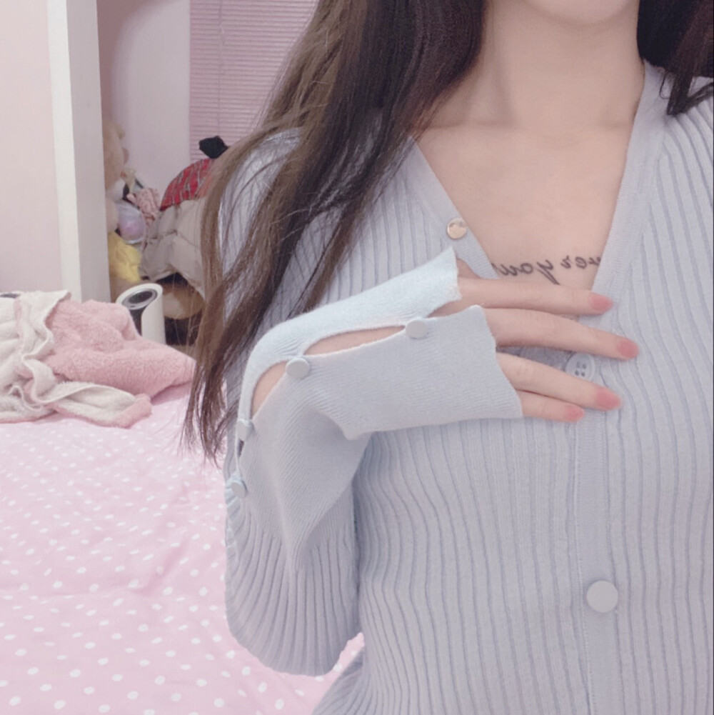 他像是解脱般好过 并没有后悔错过我