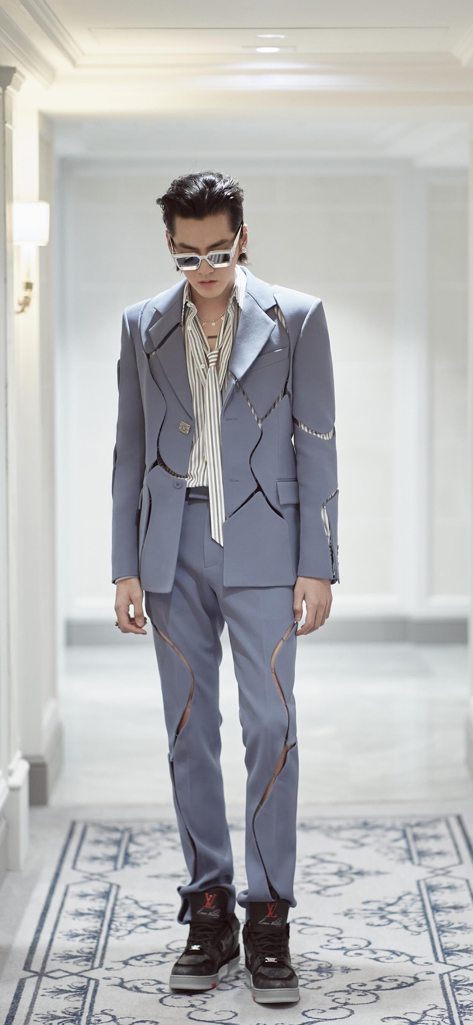 吴亦凡 lv