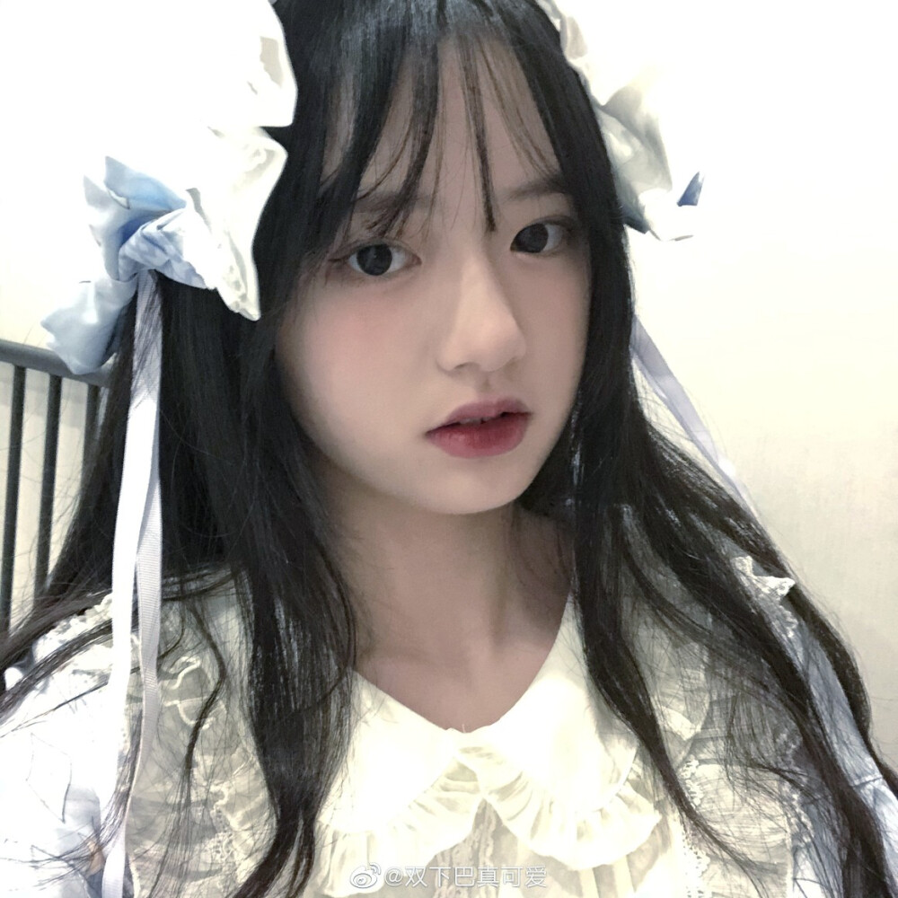 自截头像自调 wb:双下巴真可爱太爱佳慧了叭 by甜瑾