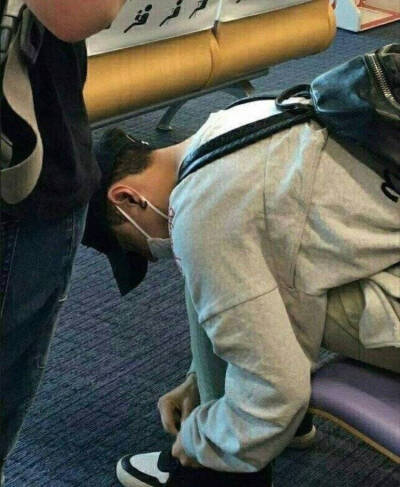 张艺兴女友视角