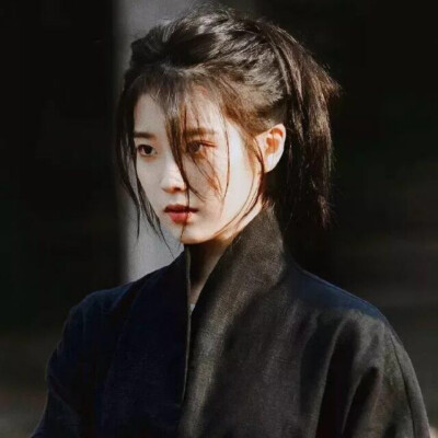 红色系列iu头像