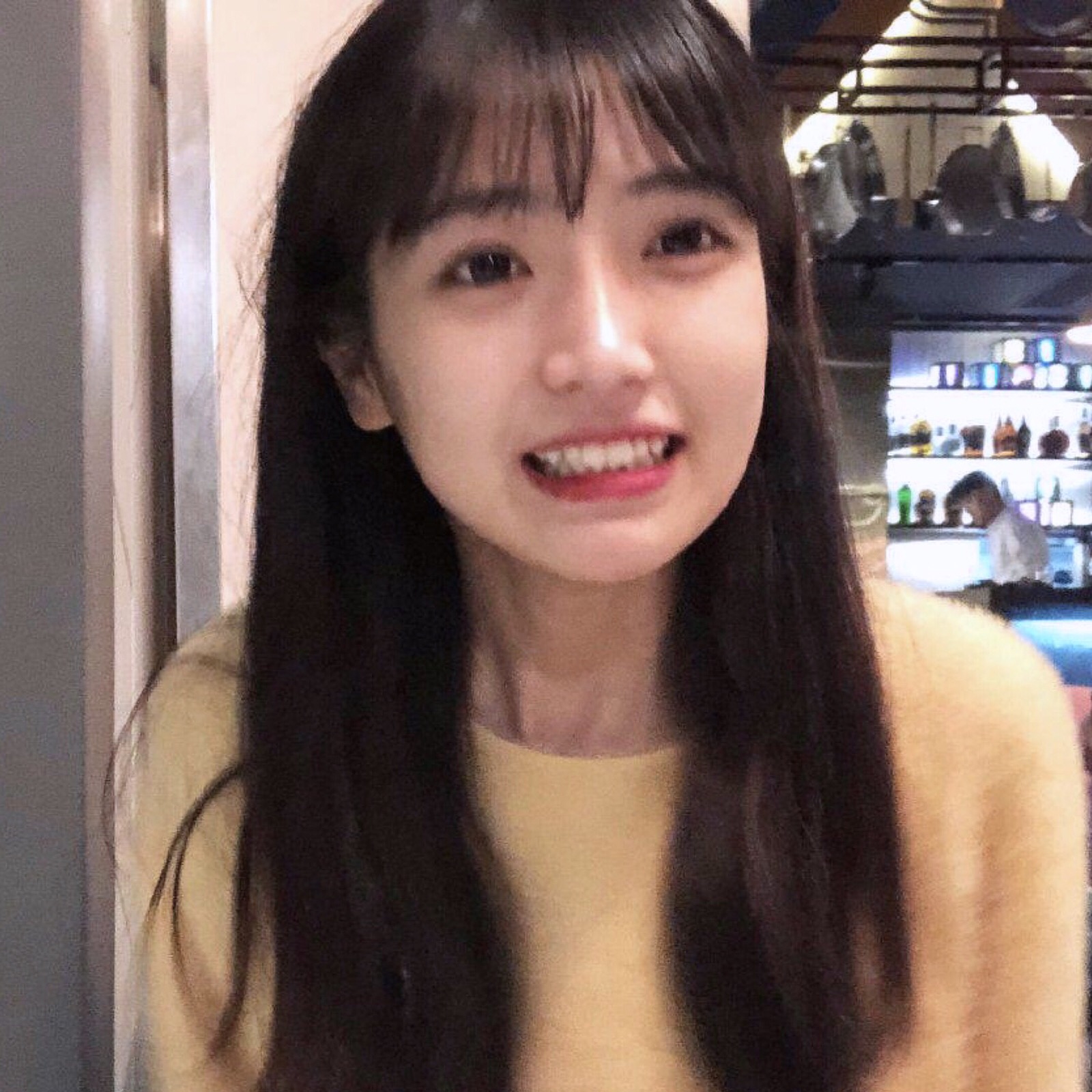 女头 女生头像 礼貌拿图评论喜欢关注收藏微信公众号:壁纸头像班长