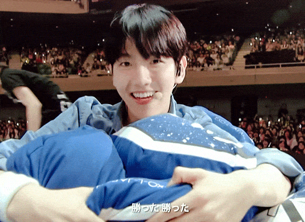 边伯贤 黑发 阿爸 啵啵虎 贝肯尼 - 堆糖,美图壁纸兴趣社区