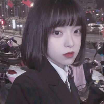 干净女头朦胧