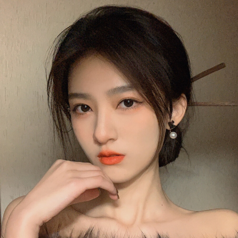 女头wb:小何同学yo