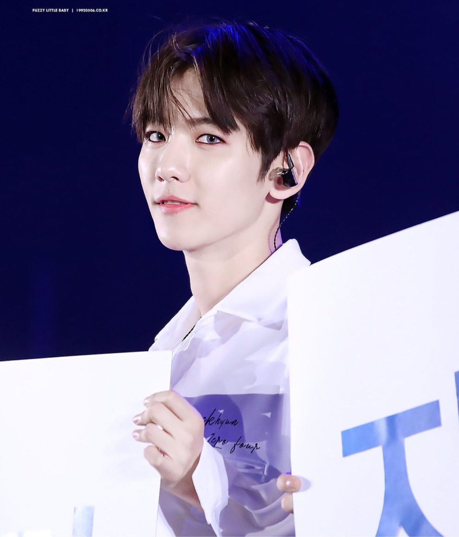 白马十王子边伯贤/哥哥穿白衣服简直是杀我一万次,看到哥哥穿白衣服