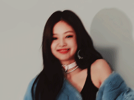 笑起来超可爱的妮妮蜡笔小新脸金智妮jennie