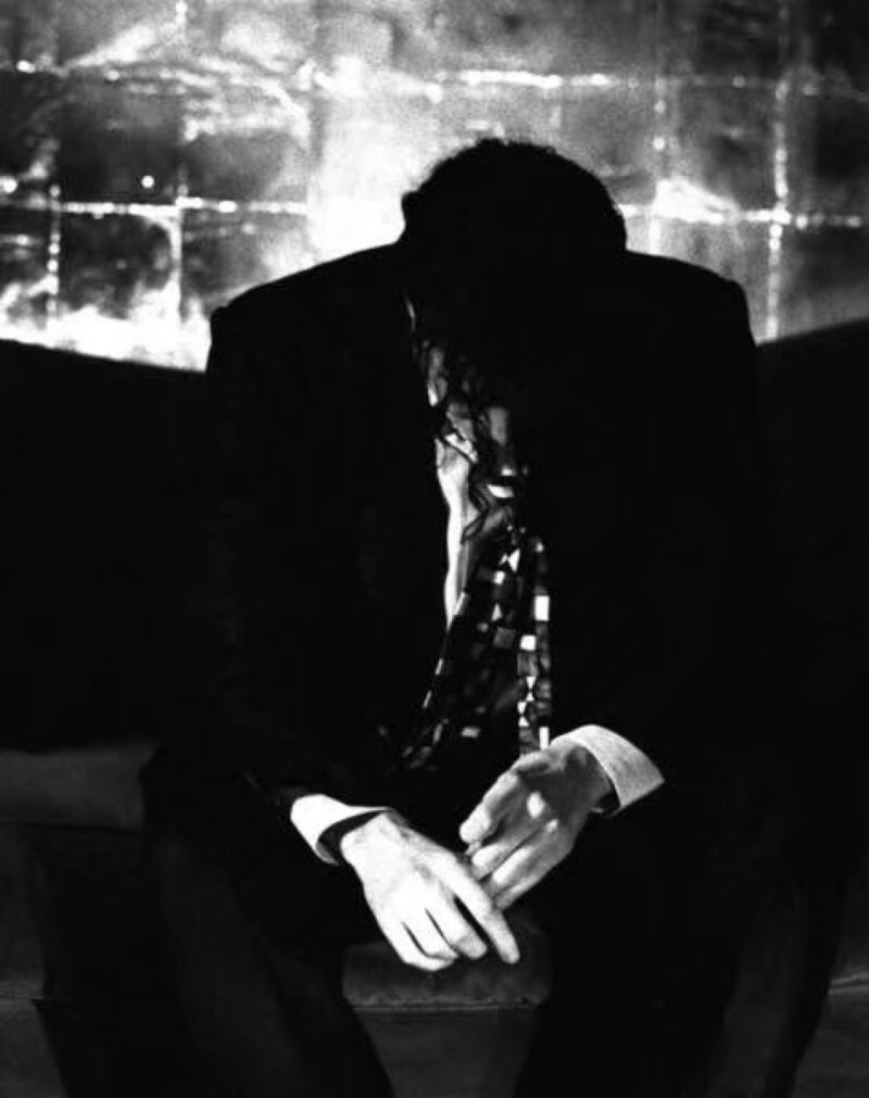 迈克尔杰克逊黑白照片图片