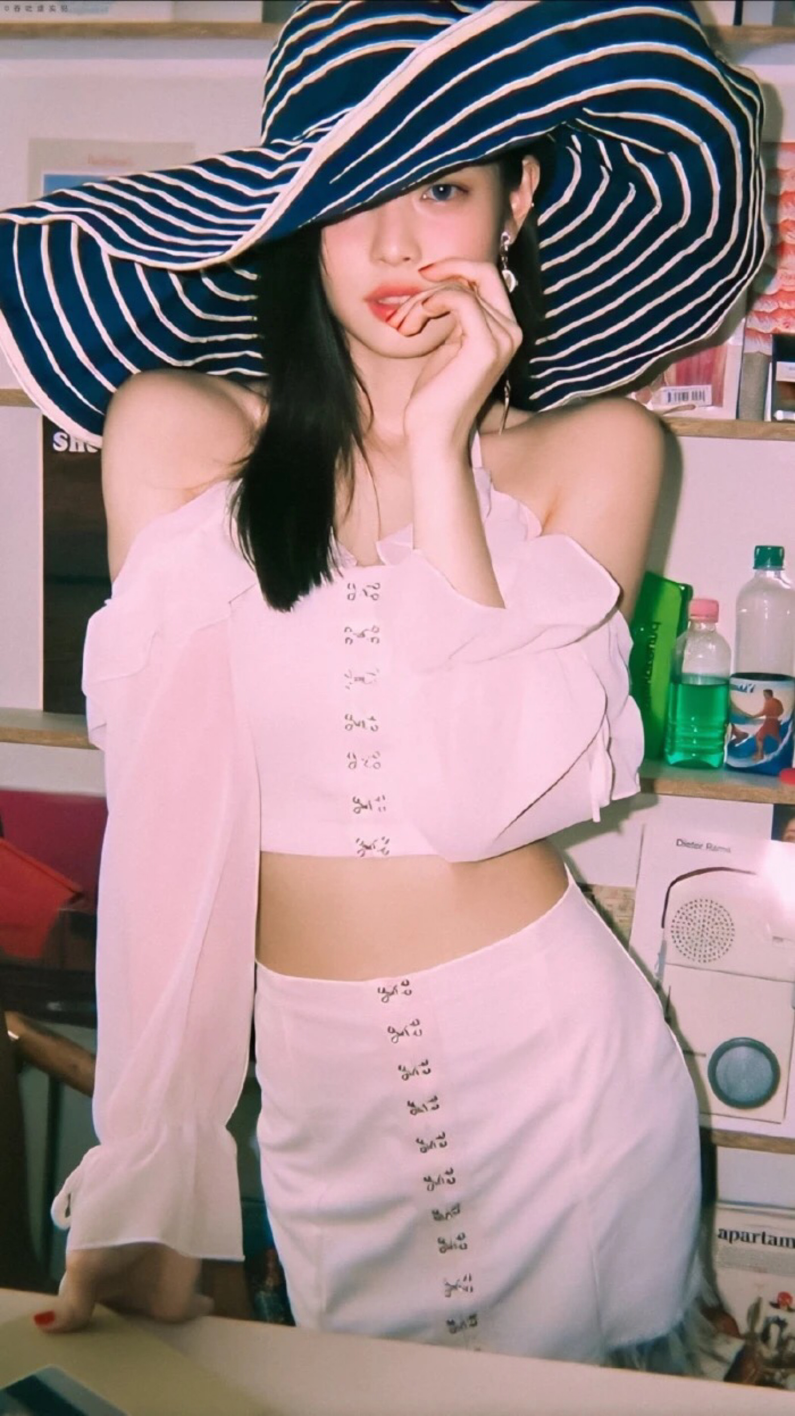 微博关注 jennie妮妮h