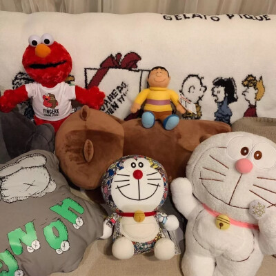 黑猫朋友圈背景图