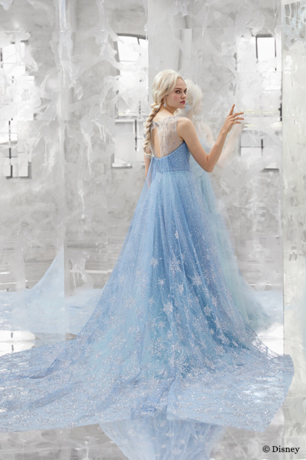 迪士尼系公主婚纱# 迪士尼联名婚纱,美出了童话里的模样[心]