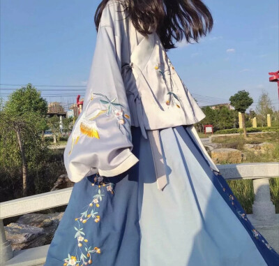 古风三人图片
