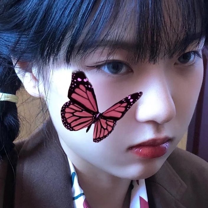 轻轻的亲亲 紧紧闭着眼睛~今日份微信女生头像/ins潮图源自各处 侵权