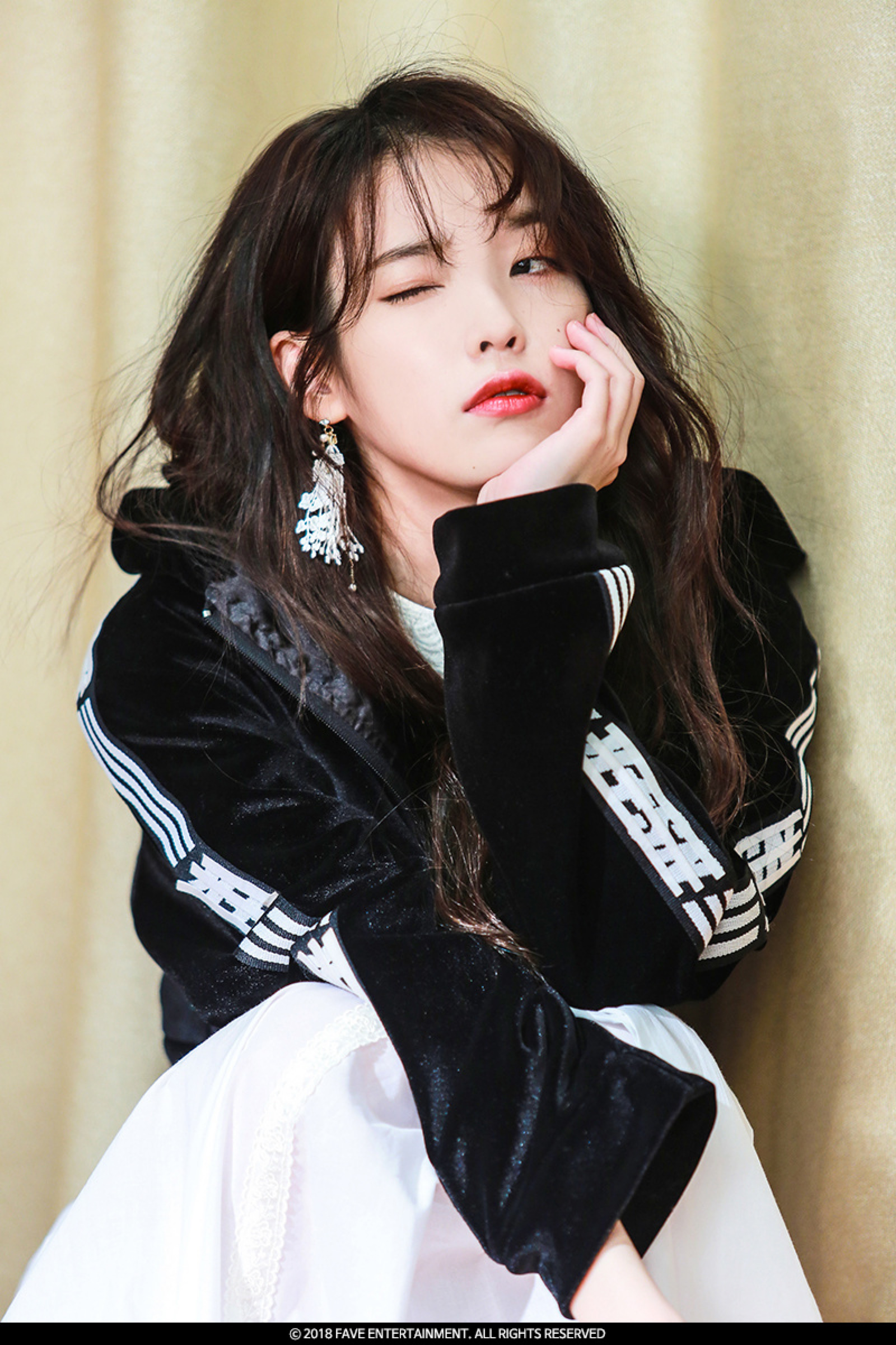 iu 李知恩 