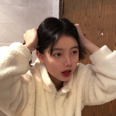 女生闺头