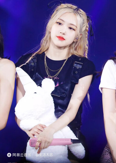 blackpinkrose朴彩英