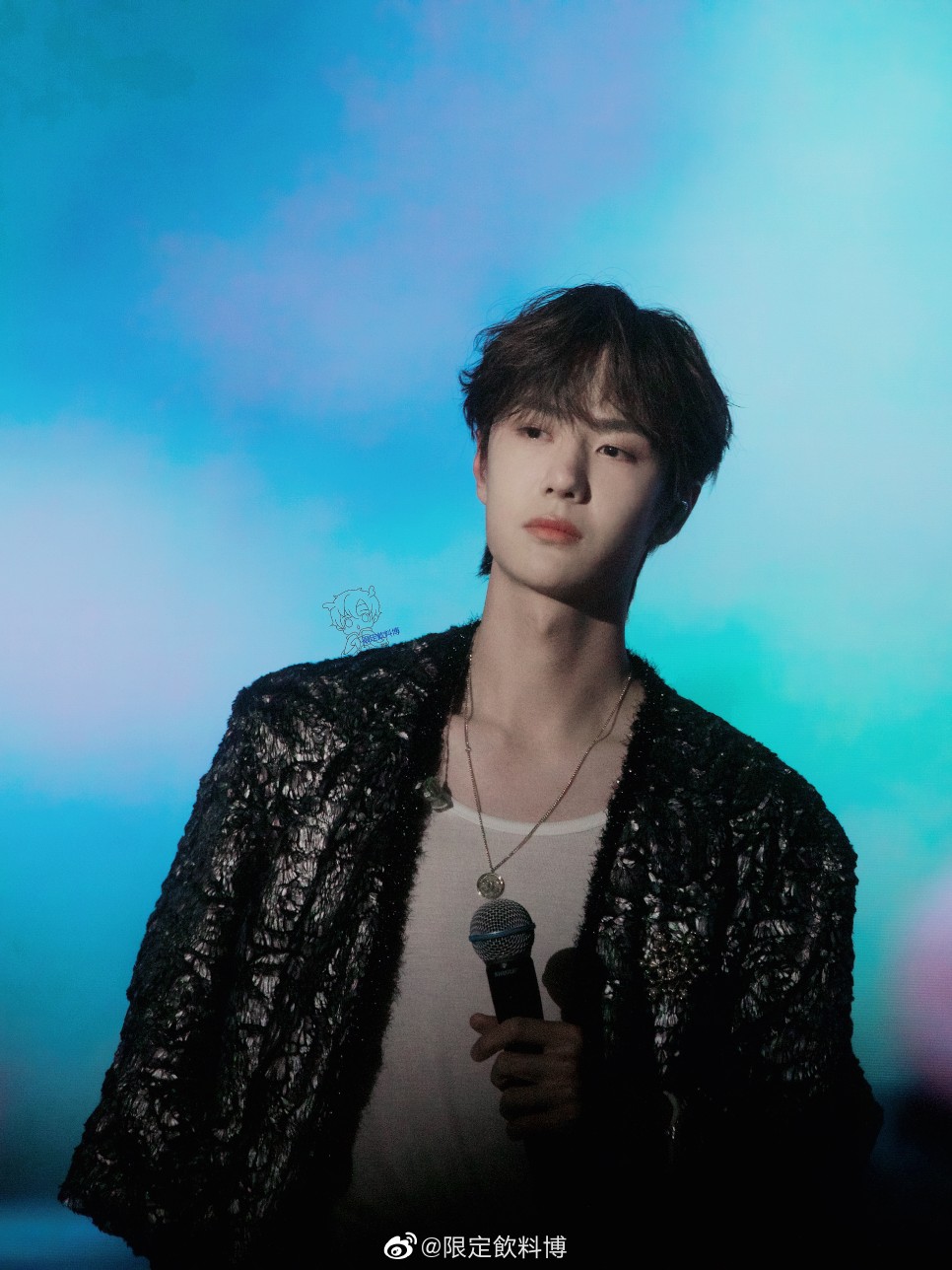 191101 陈情令南京演唱会(生图未修) wednesday @uniq-王一博 cr:logo