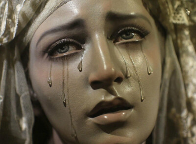 玛格丽娜哭泣圣母