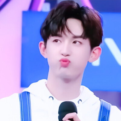 郭俊辰滤镜头像