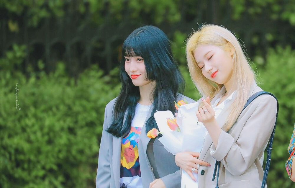 momo sana/平井桃&凑崎纱夏