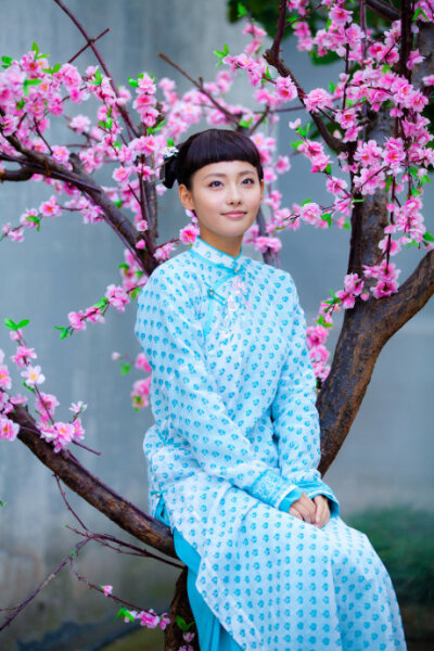 张嘉倪 饰 耿佳玉漱