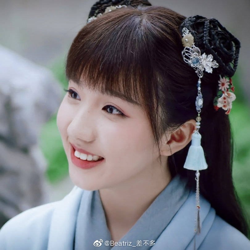 苏晓彤 
