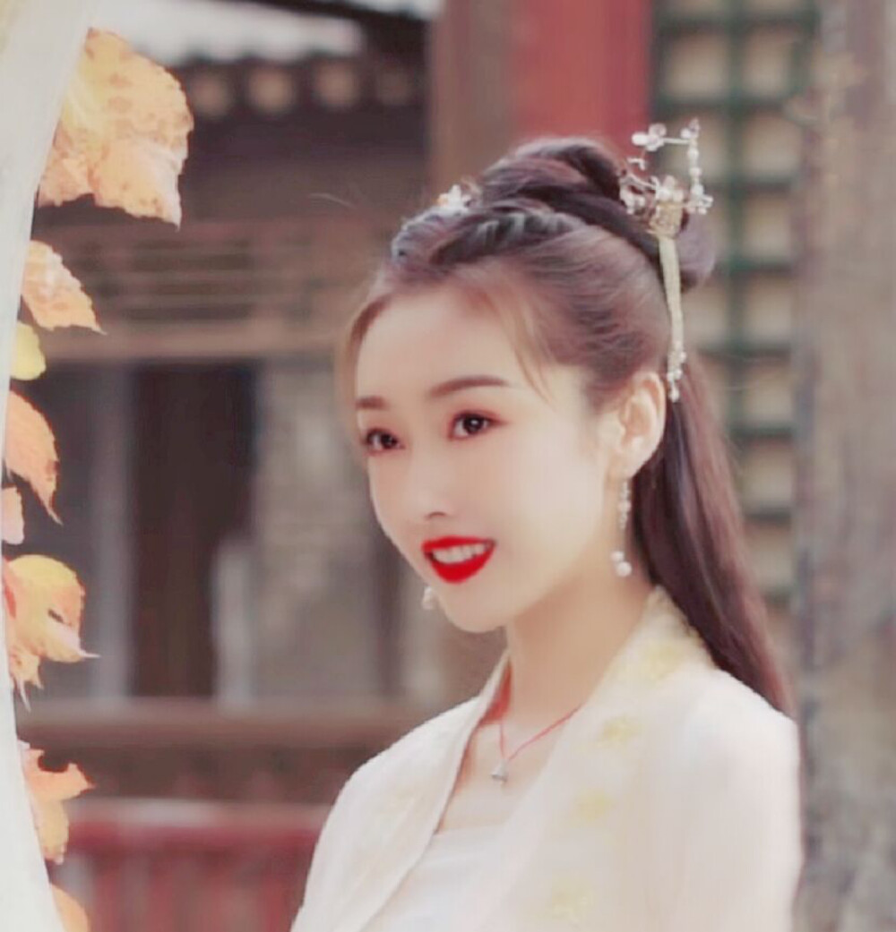 宣璐头像,拿图扣1