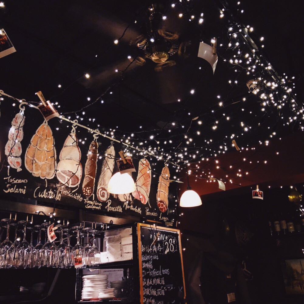 ins背景图公众号:壁纸头像班长