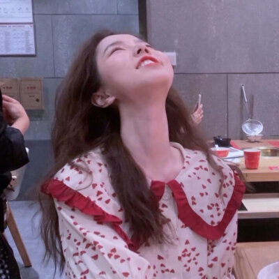 女生头像御姐头像可爱女头部位女头收藏点赞么么哒