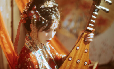 古风汉服真人女头乛凤倾颜(图源:微博)