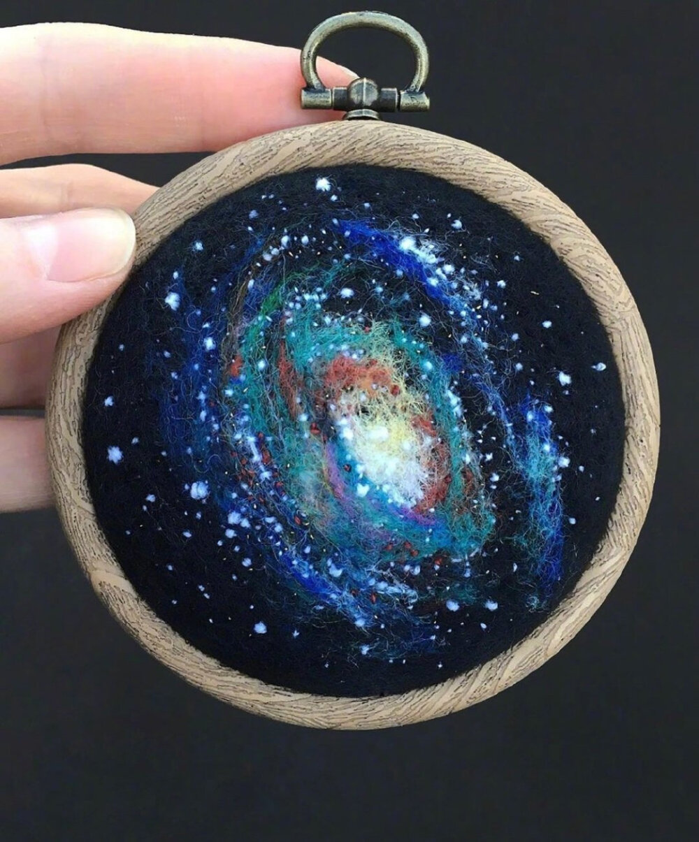 手工达人yuliyakrishchik针线下的星空