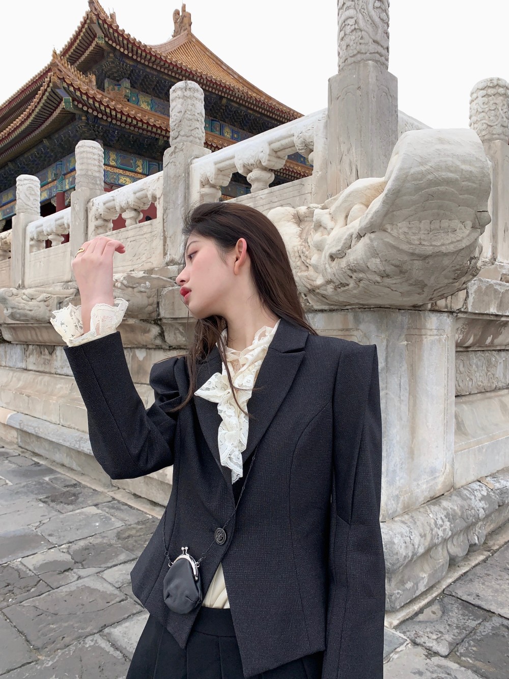 中国 穿搭 日常 壁纸 女头 头像 自拍 对镜拍 美女 微博搬运 拍照姿势