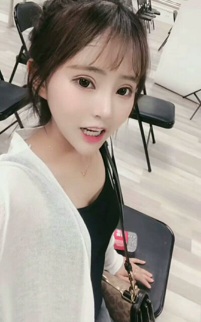 黄晓娜
