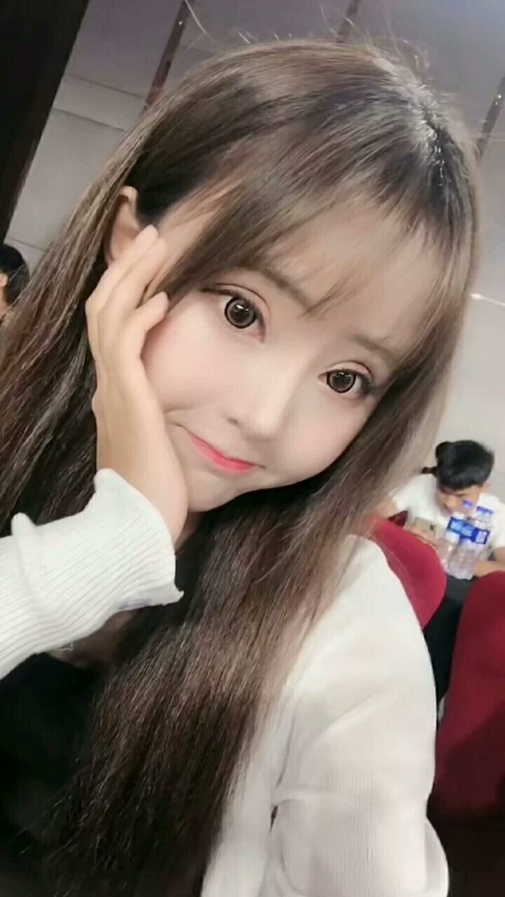 黄晓娜 