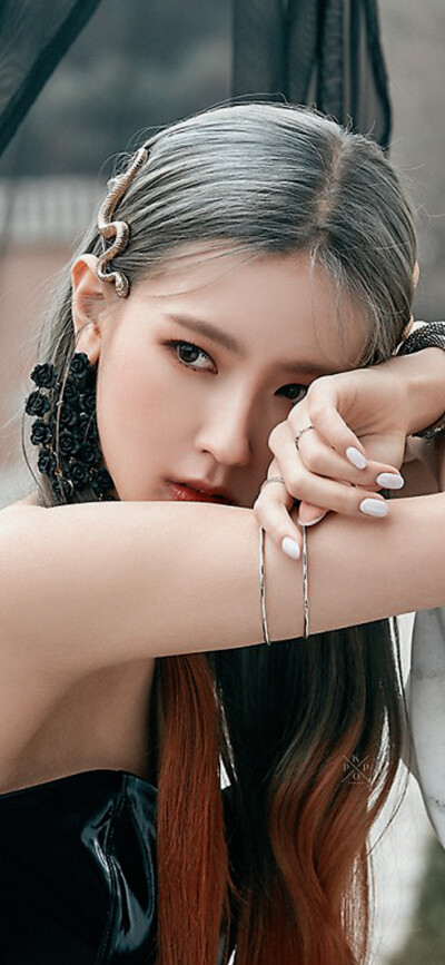 (g)i—dle 赵美延