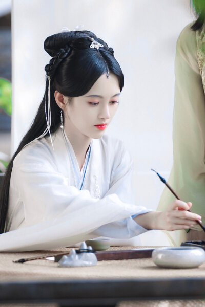 鞠婧祎超仙壁纸